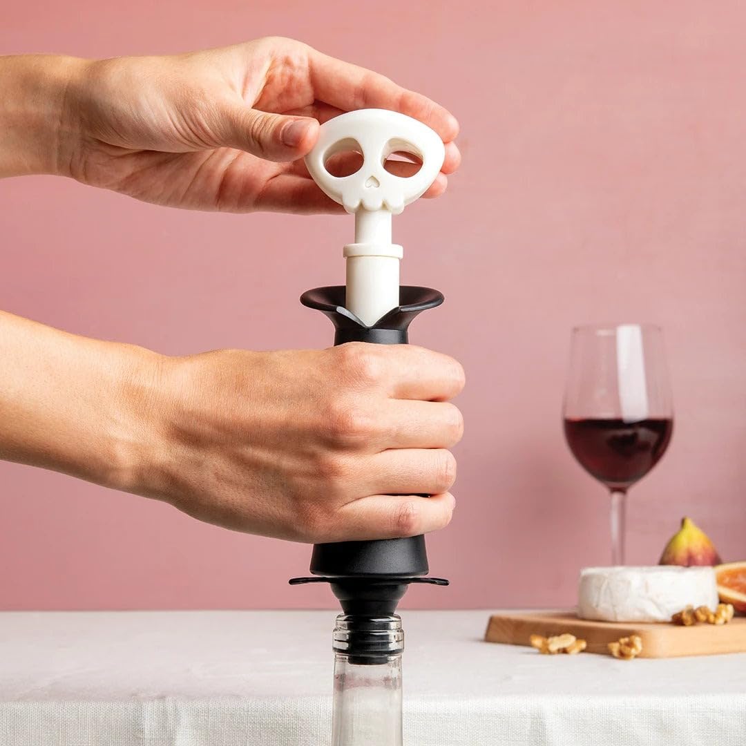 OTOTO Wine Stoppers & Pourer - Halloween Gifts for Wine Lovers, Spooky Wine Bottle Stopper, Wine Goth Accessories, Fun Kitchen Gadgets (Count Corkula)