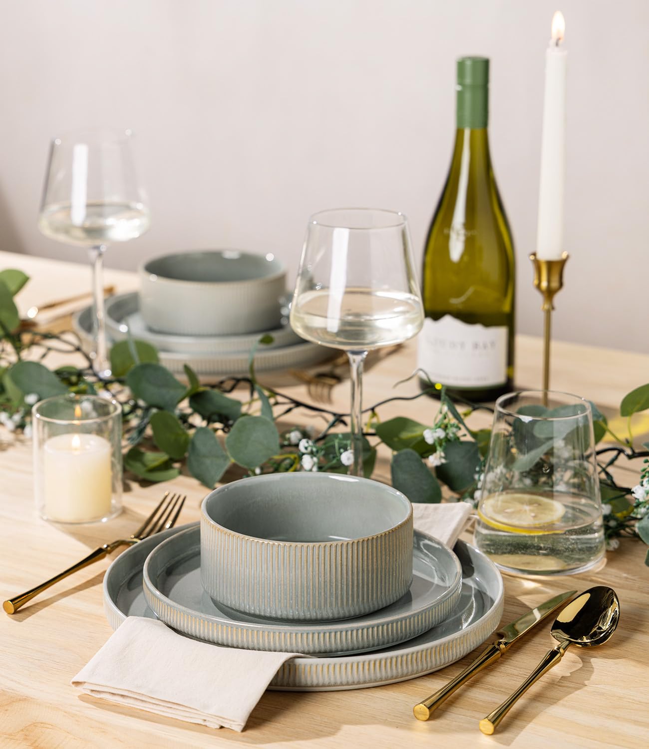 TheTerra Ceramic Dinnerware Sets for 4, 12 Pieces Porcelain Lightweight Speckled Plates and Bowls Sets, Scratch Resistant Dish Set, Oven & Microwave & Dishwasher Safe