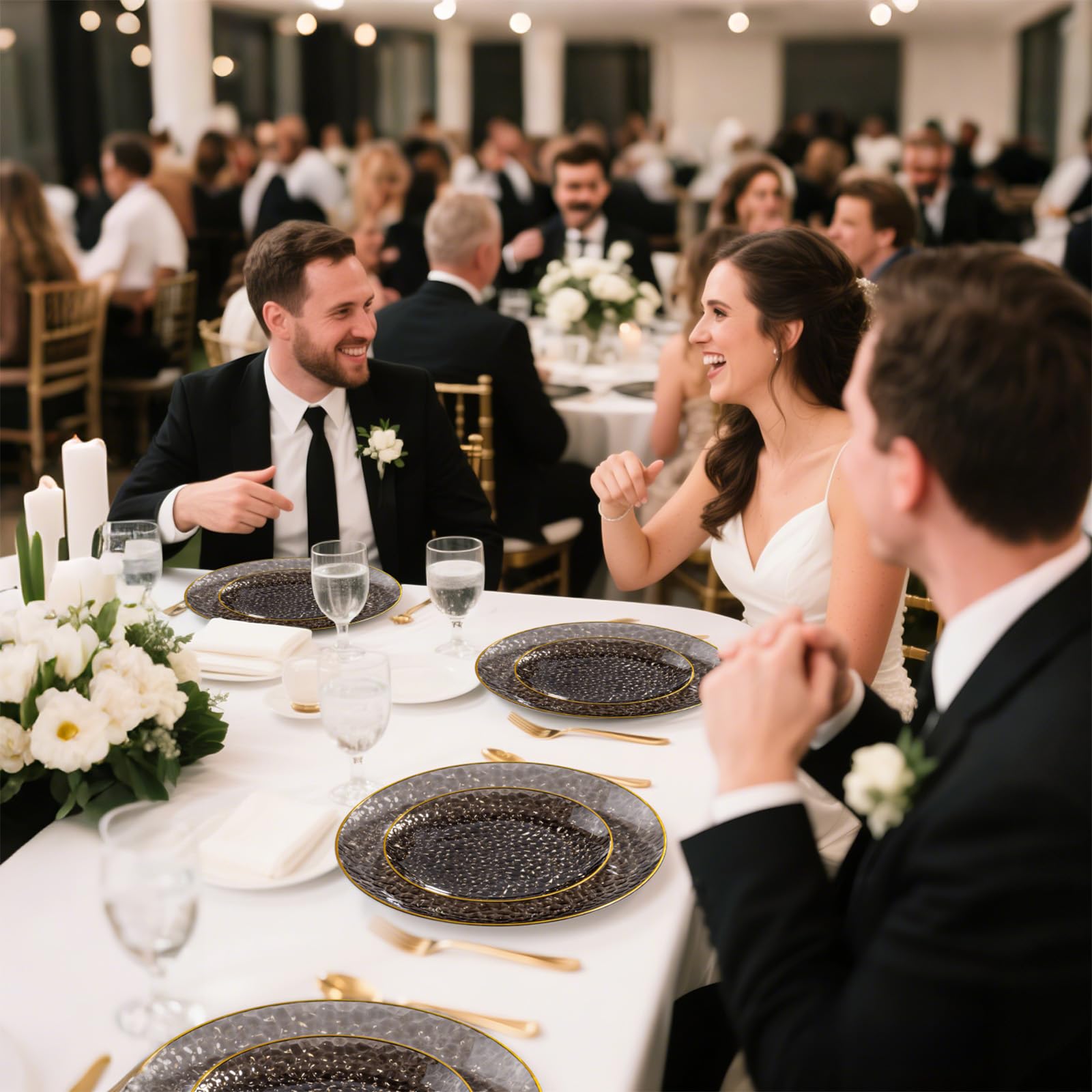 DaYammi 350PCS Clear Gold Plastic Dinnerware Set for 50 Guests, Hammered Disposable Plates for Party, Include: 50 Dinner Plates, 50 Dessert Plates, 150 Gold Silverware, 50 Napkins, 50 Cups