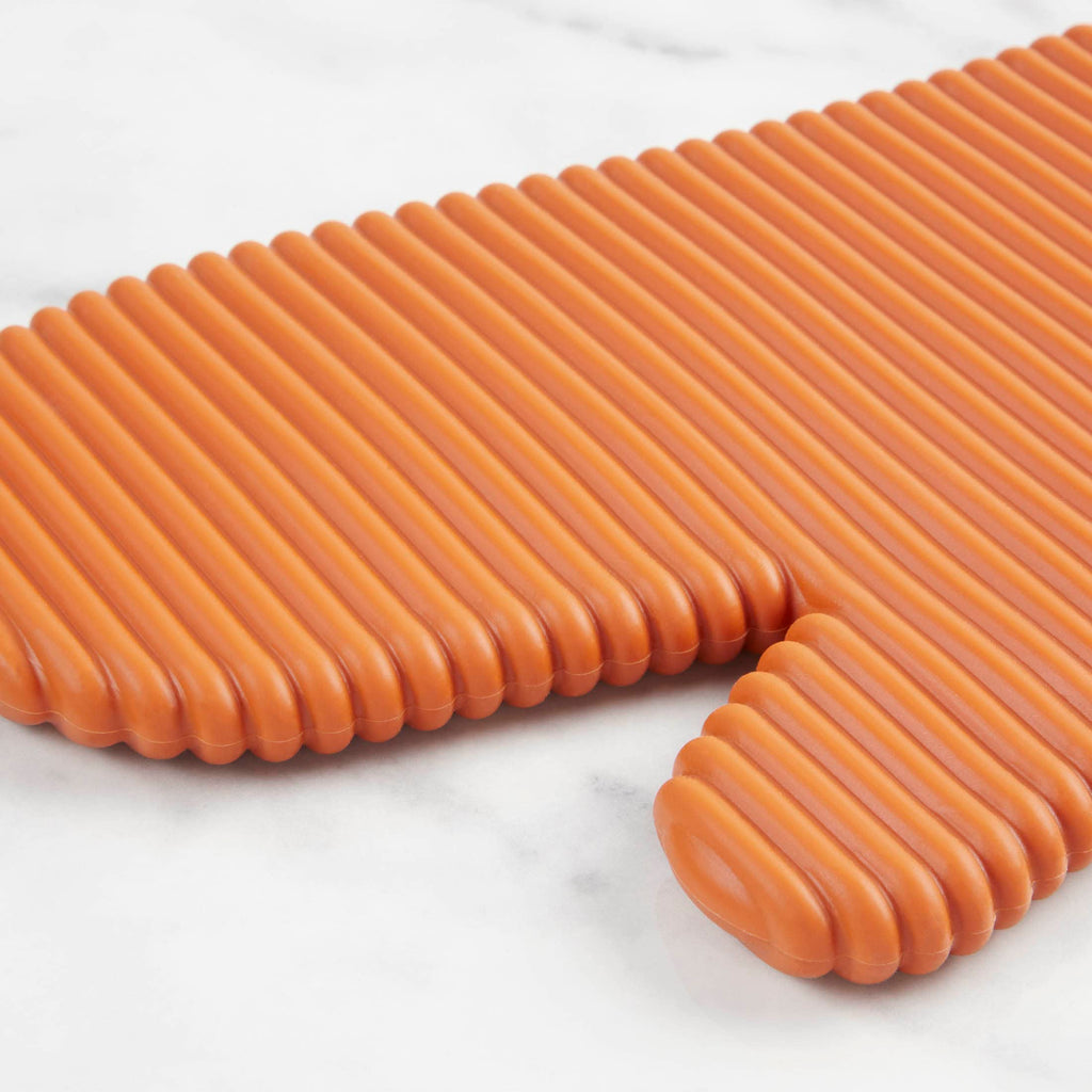KITCHENAID Ribbed Soft Silicone Oven Mitt 2-Pack Set, 7.5"x13", Milkshake