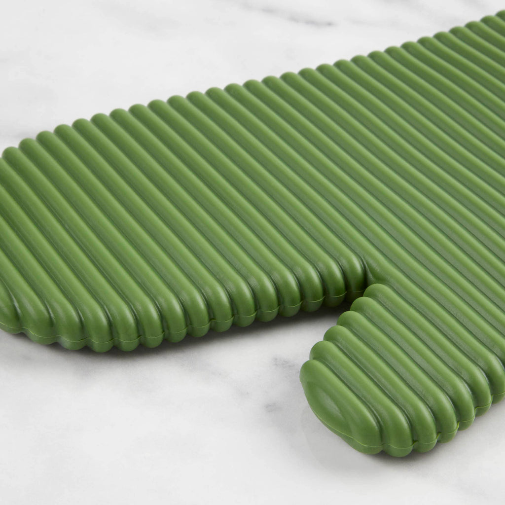 KITCHENAID Ribbed Soft Silicone Oven Mitt 2-Pack Set, 7.5"x13", Milkshake