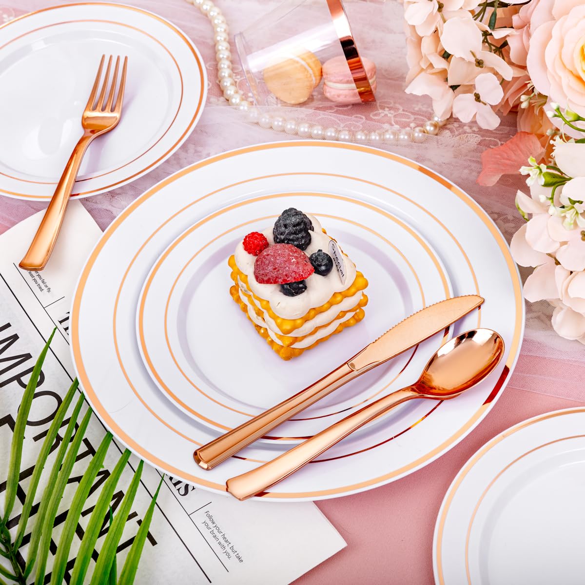 DaYammi 350PCS Gold Plastic Dinnerware Set for 50 Guests, Fancy Disposable Plates for Party, Include: 50 Dinner Plates, 50 Dessert Plates, 50 Pre Rolled Napkins with Gold Silverware, 50 Cups