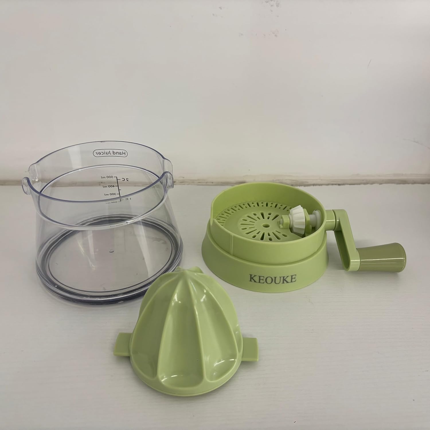 KEOUKE Non-Electric Fruit Squeezers - Manual Non-Electric Fruit Squeezers with Collection Box, Nature Green Design, Perfect for Lemons, Limes, Oranges, and More