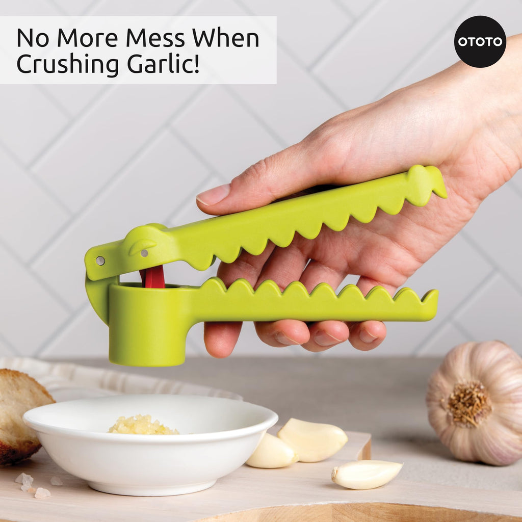 OTOTO Gracula Garlic Crusher, Garlic Mincer, Also for Ginger, Nuts, Chili, Herbs - Twist Top Mincer & Easy Squeeze Manual Press Peeler, Goth Gifts