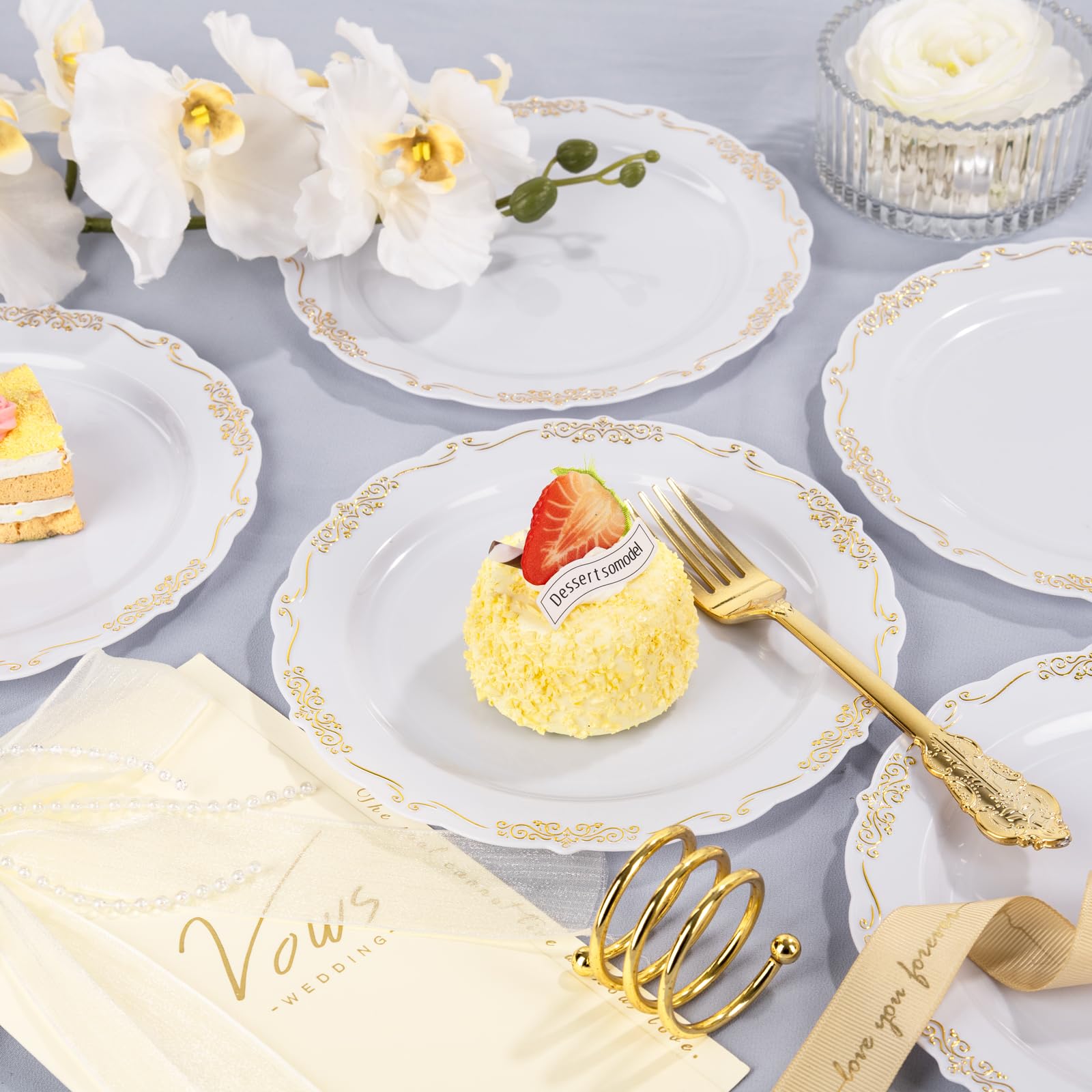 DaYammi 60PCS White Plastic Plates, Heavy Duty White Disposable Plates Premium 10inch Dinner Plates Hard Plastic Plates Disposable for Party Wedding Bridal Shower