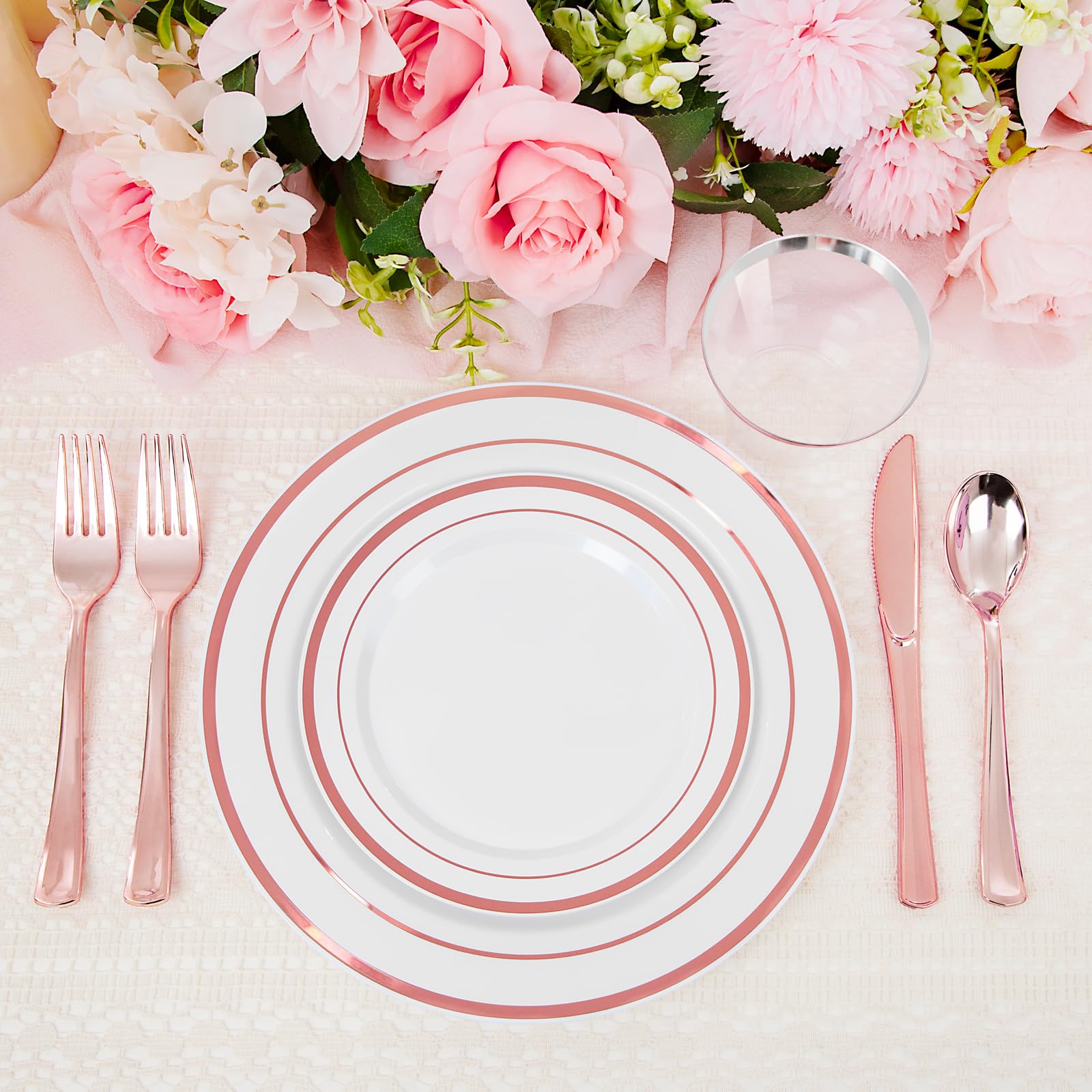 WELLIFE 600 PCS Silver Disposable Dinnerware Set for 100 Guests, Wedding Reception Plates & Silver Plastic Tableware, Dinner & Salad Plates, Cups, Forks, Knives & Spoons for Weddings & Elegant Events