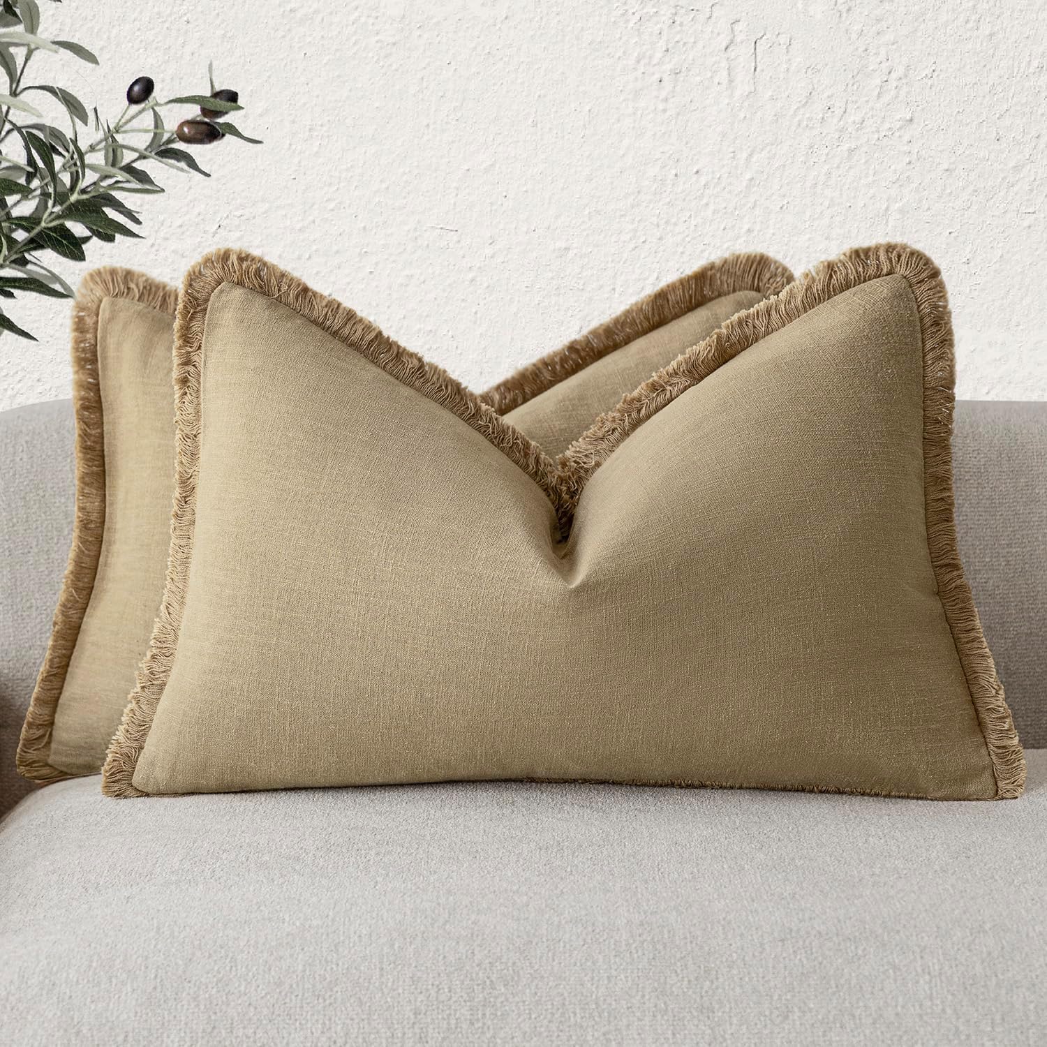 Foindtower Set of 2 Decorative Linen Fringe Throw Pillow Covers Cozy Boho Farmhouse Cushion Cover with Tassels Soft Accent Pillowcase for Couch Sofa Bed Living Room Home Decor,18×18 Inch,Navy Blue