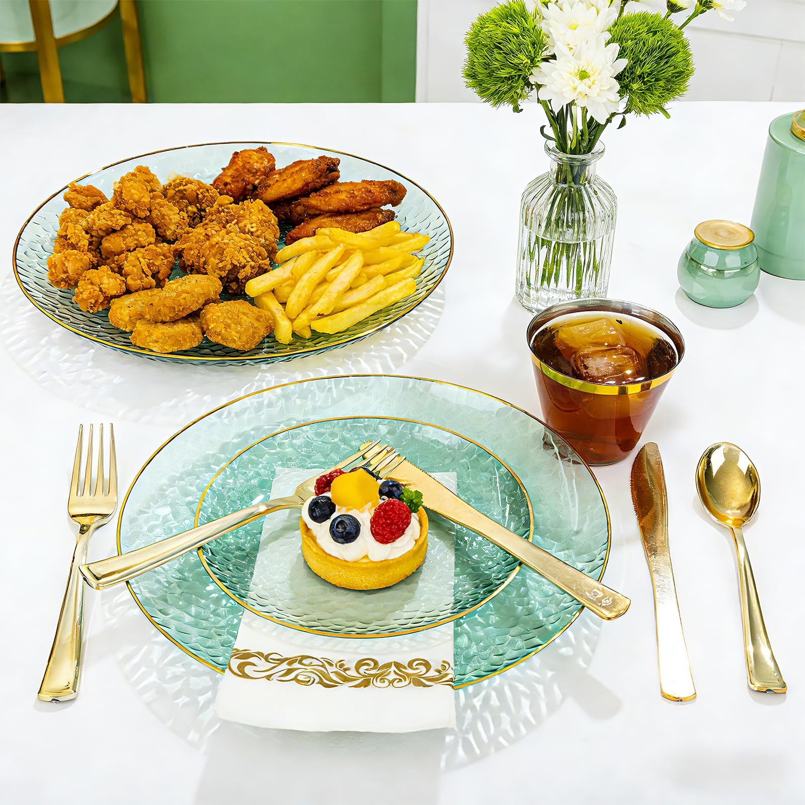 DaYammi 350PCS Clear Gold Plastic Dinnerware Set for 50 Guests, Hammered Disposable Plates for Party, Include: 50 Dinner Plates, 50 Dessert Plates, 150 Gold Silverware, 50 Napkins, 50 Cups