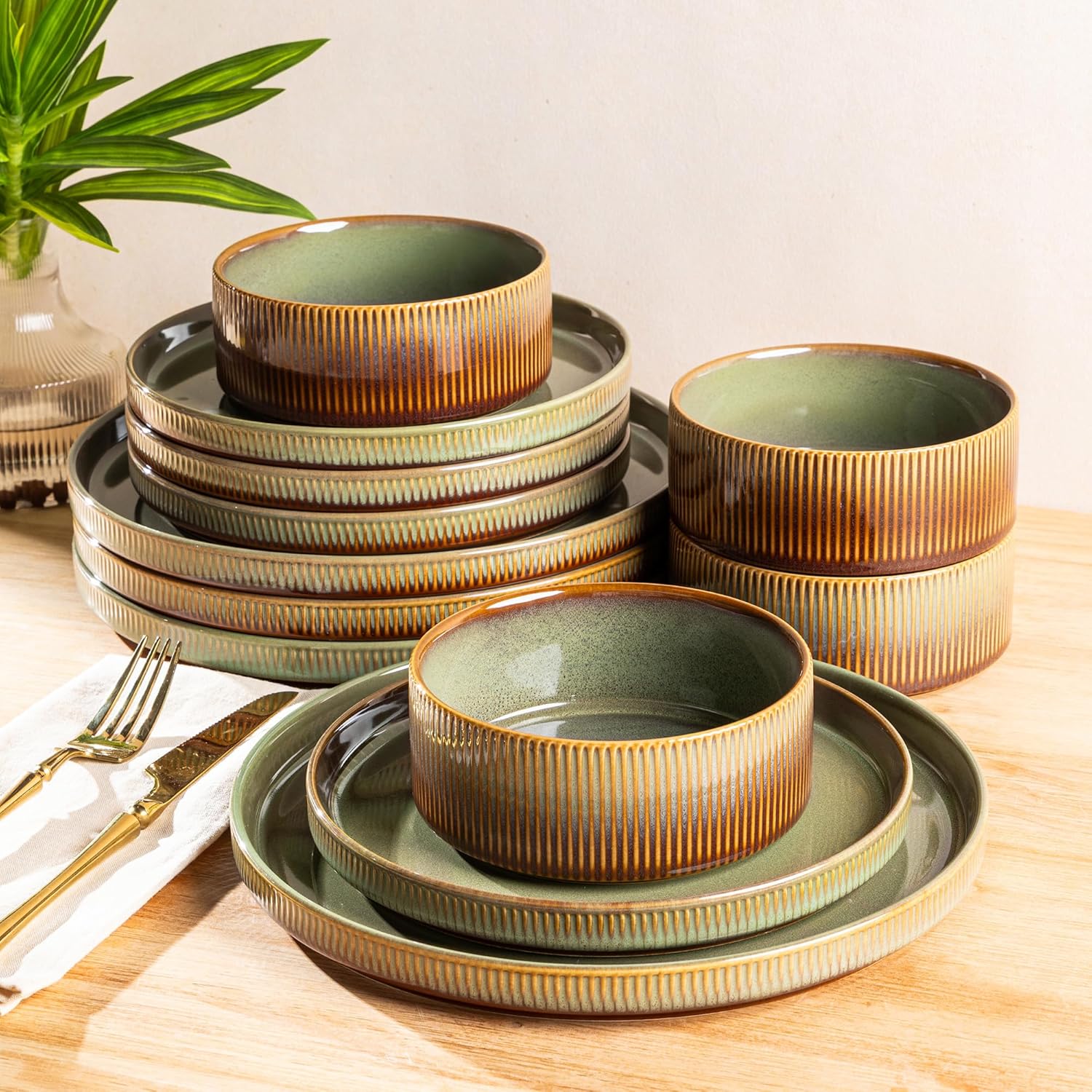 TheTerra Ceramic Dinnerware Sets for 4, 12 Pieces Porcelain Lightweight Speckled Plates and Bowls Sets, Scratch Resistant Dish Set, Oven & Microwave & Dishwasher Safe