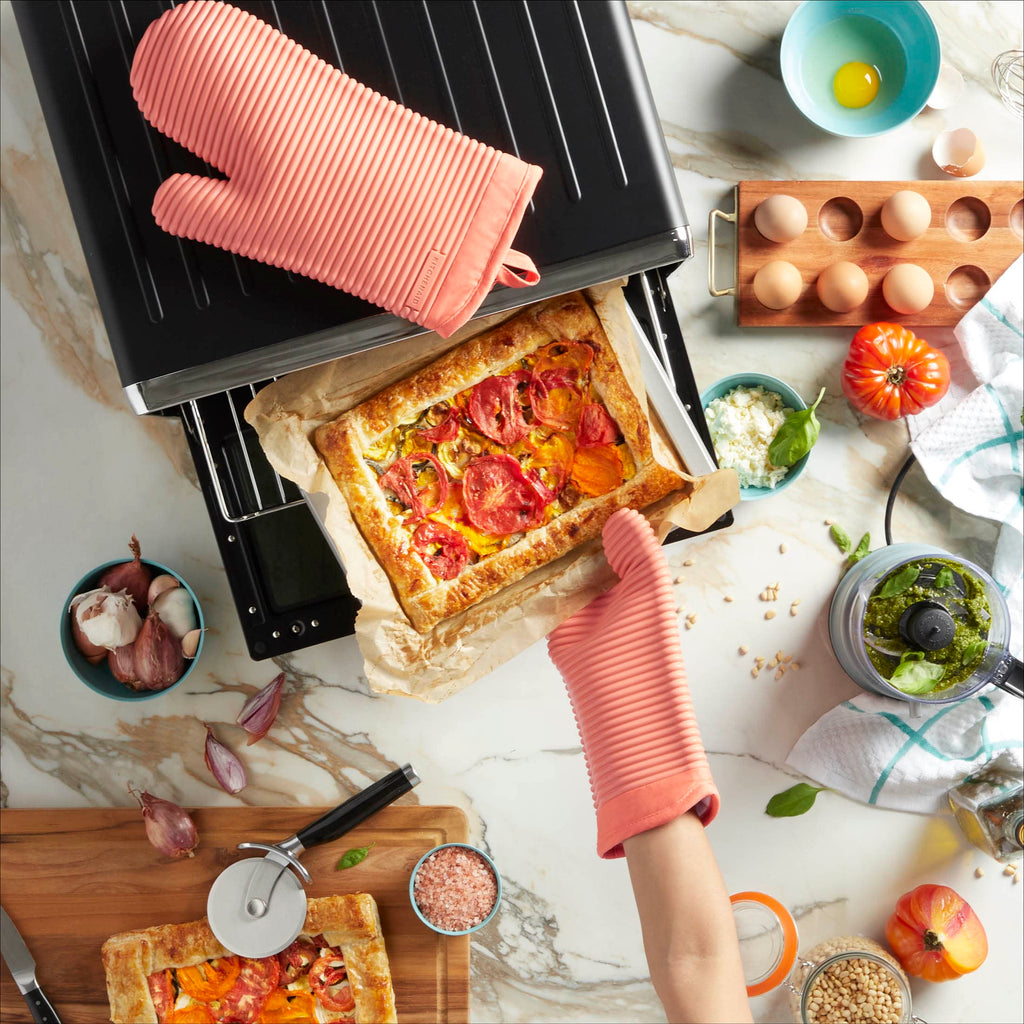 KITCHENAID Ribbed Soft Silicone Oven Mitt 2-Pack Set, 7.5"x13", Milkshake