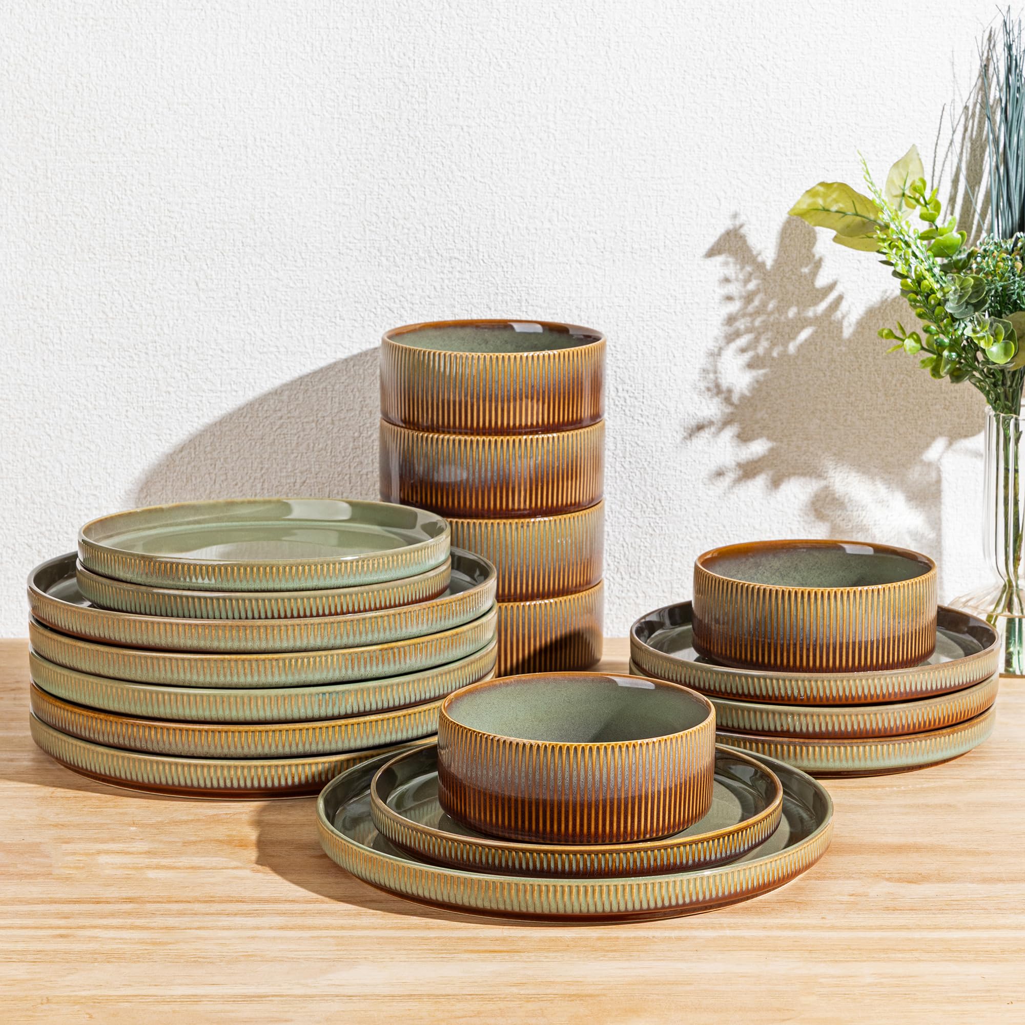 TheTerra Ceramic Dinnerware Sets for 4, 12 Pieces Porcelain Lightweight Speckled Plates and Bowls Sets, Scratch Resistant Dish Set, Oven & Microwave & Dishwasher Safe