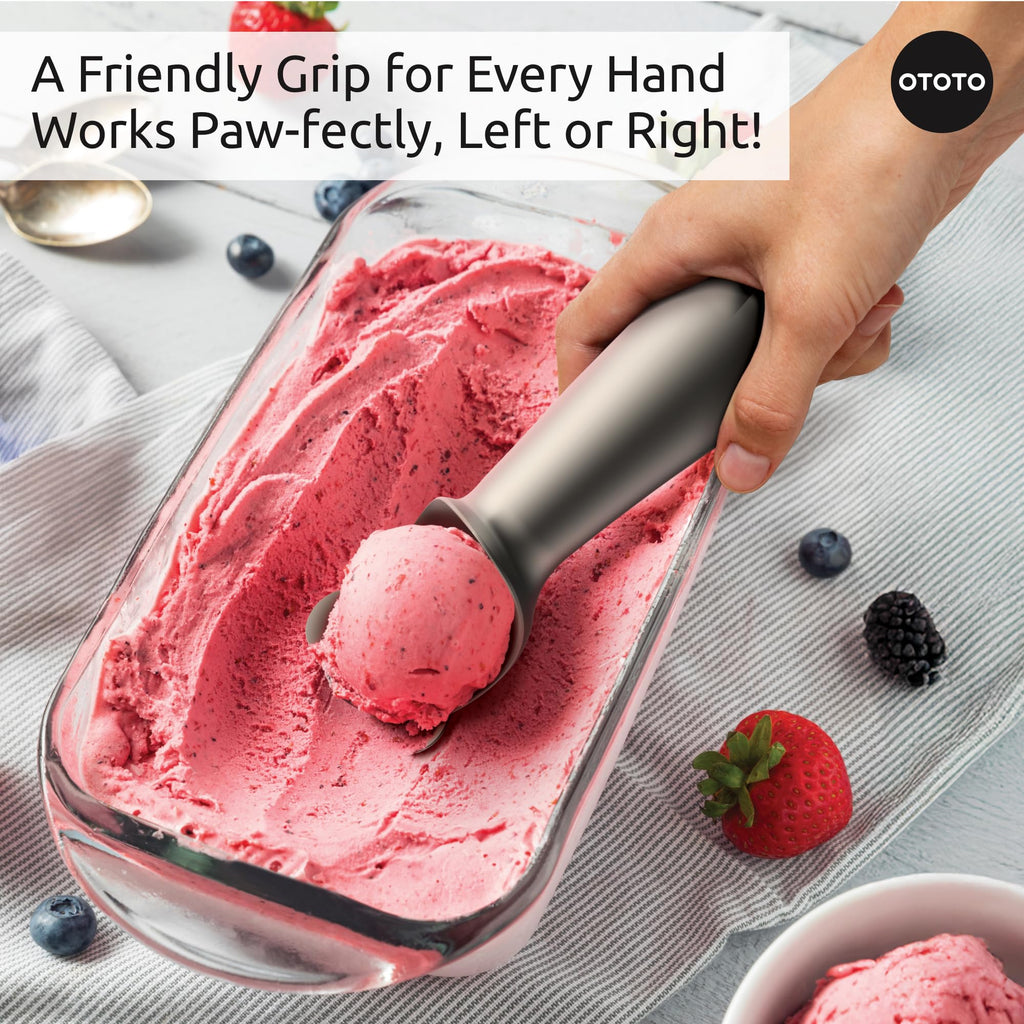 OTOTO Ice Cub Bear Ice Cream Scoop - Cool Kitchen Gadgets, White Elephant Gifts, Cute Kitchen Accessories, Funny Gifts, Stainless Steel Ice Cream Scooper, Cookie Dough Scoop, Cookie Scoop (Silver)