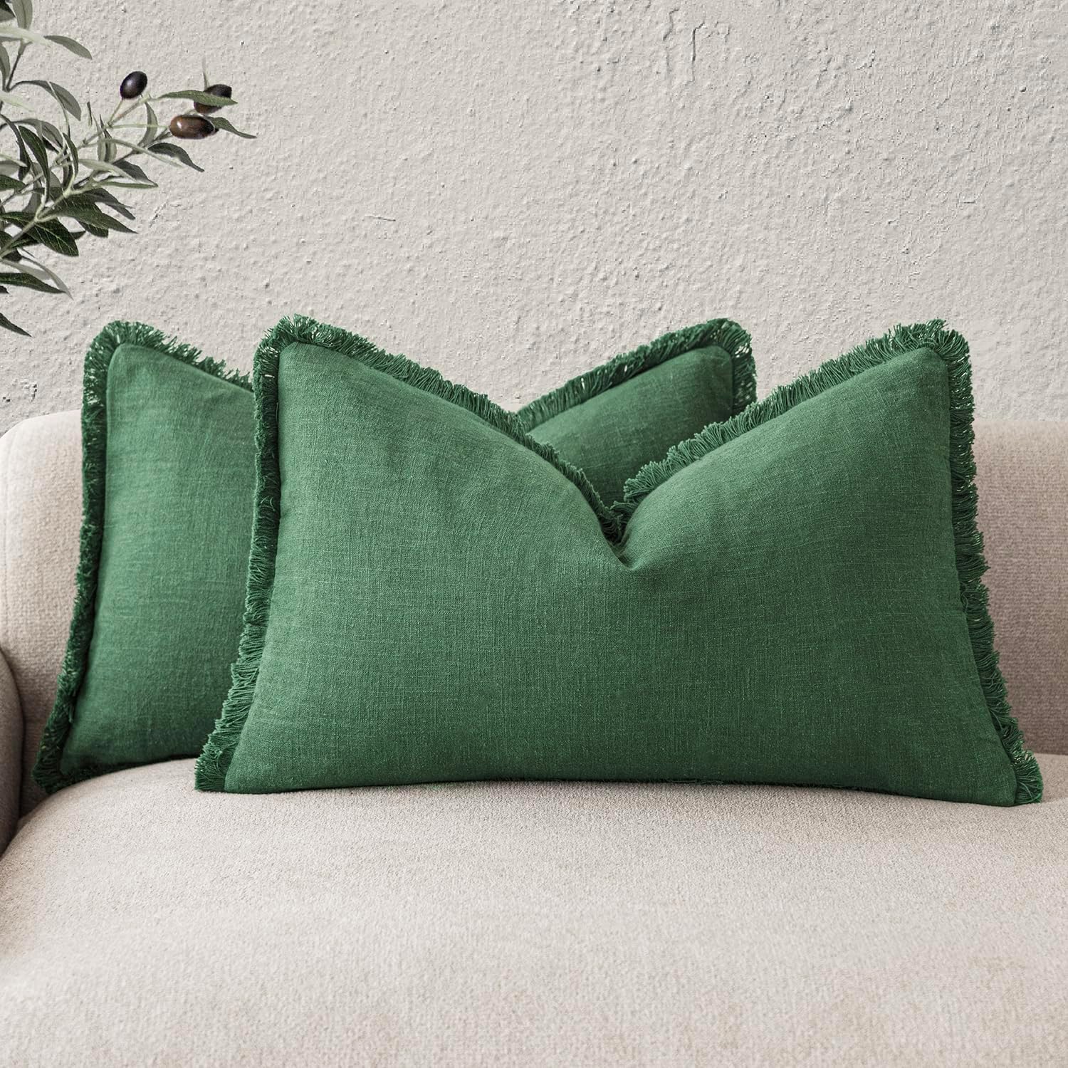 Foindtower Set of 2 Decorative Linen Fringe Throw Pillow Covers Cozy Boho Farmhouse Cushion Cover with Tassels Soft Accent Pillowcase for Couch Sofa Bed Living Room Home Decor,18×18 Inch,Navy Blue