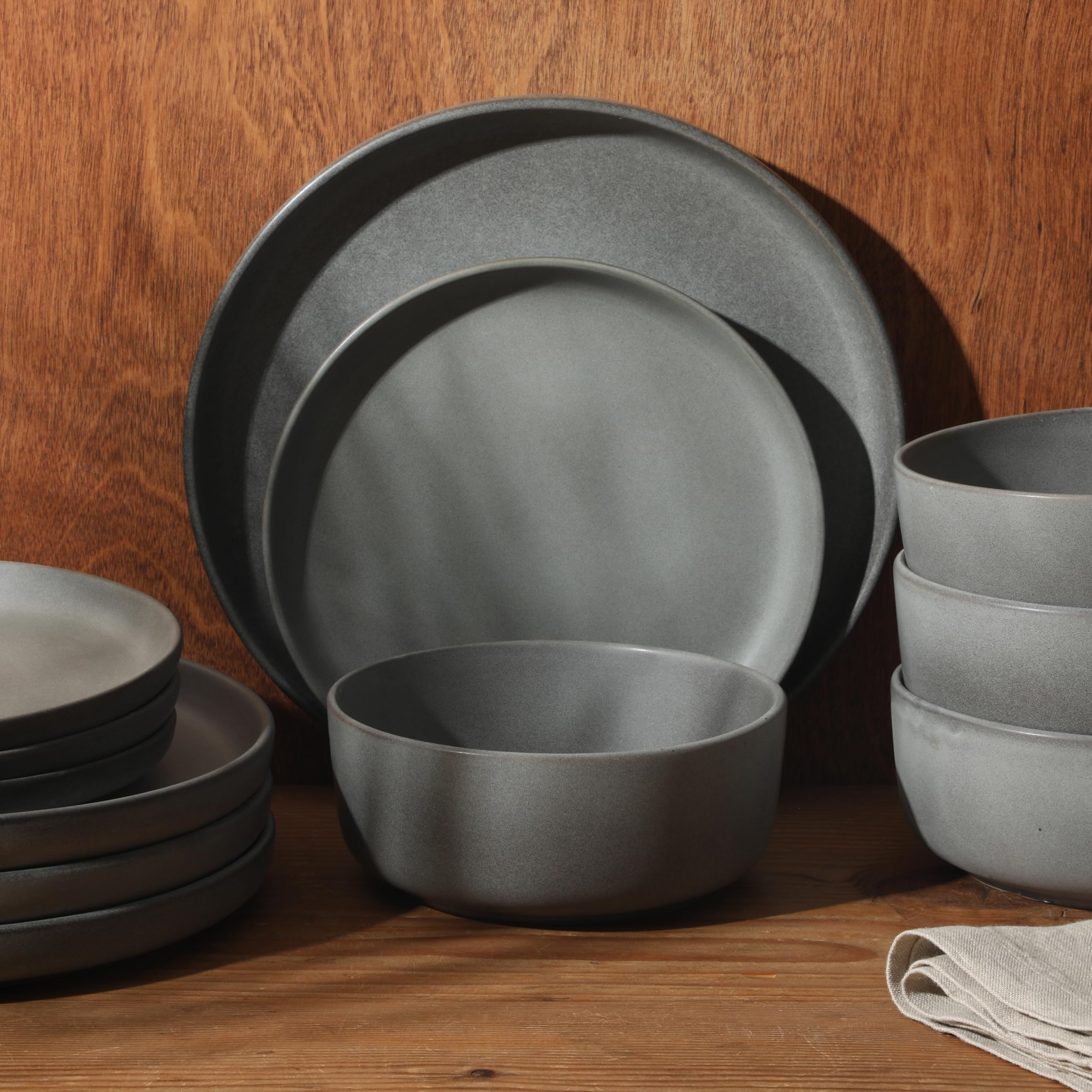 Gibson Elite Soho Lounge Round Reactive Glaze Stoneware Dinnerware Set, Service for 4 (16pc), Blue, Soho Round.