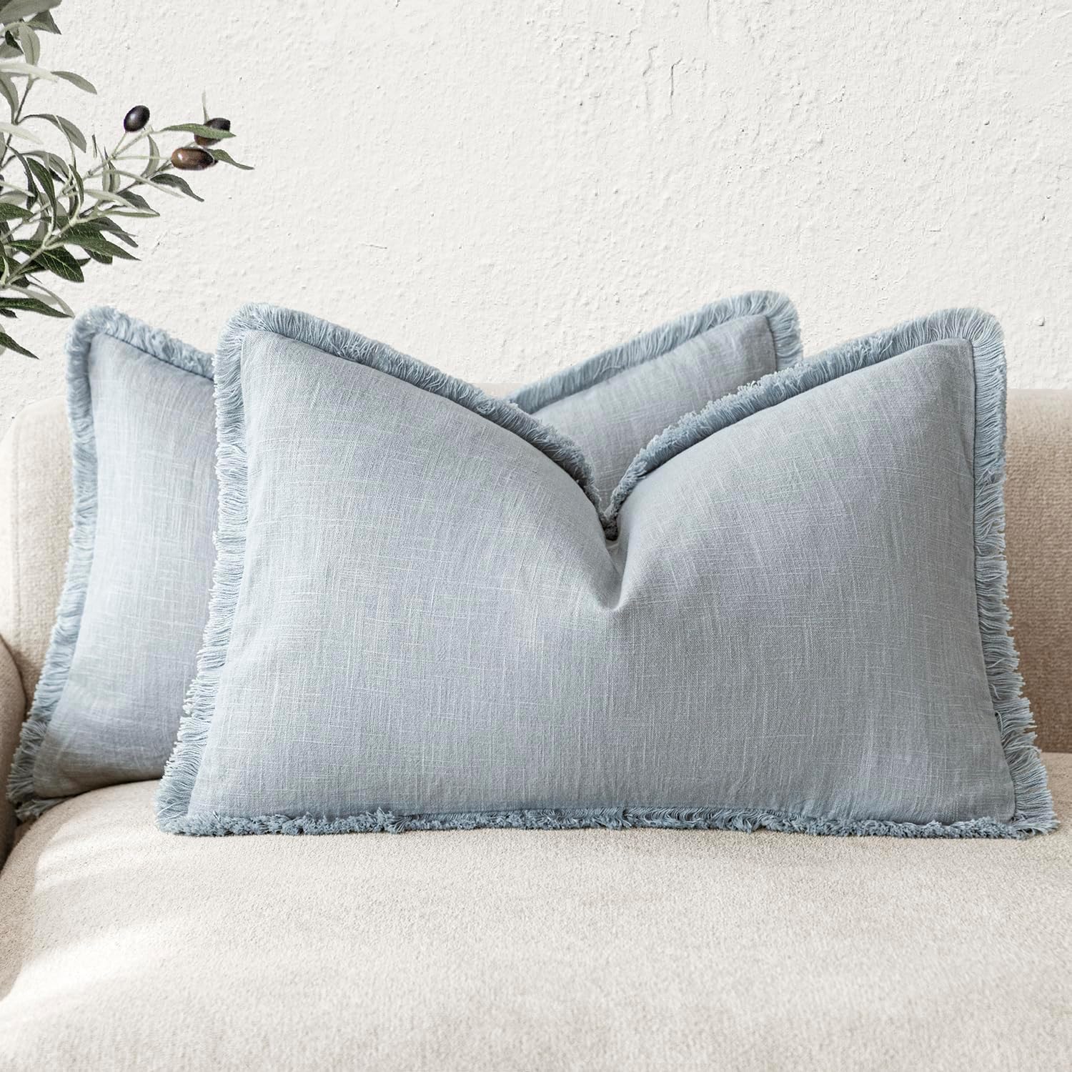 Foindtower Set of 2 Decorative Linen Fringe Throw Pillow Covers Cozy Boho Farmhouse Cushion Cover with Tassels Soft Accent Pillowcase for Couch Sofa Bed Living Room Home Decor,18×18 Inch,Navy Blue