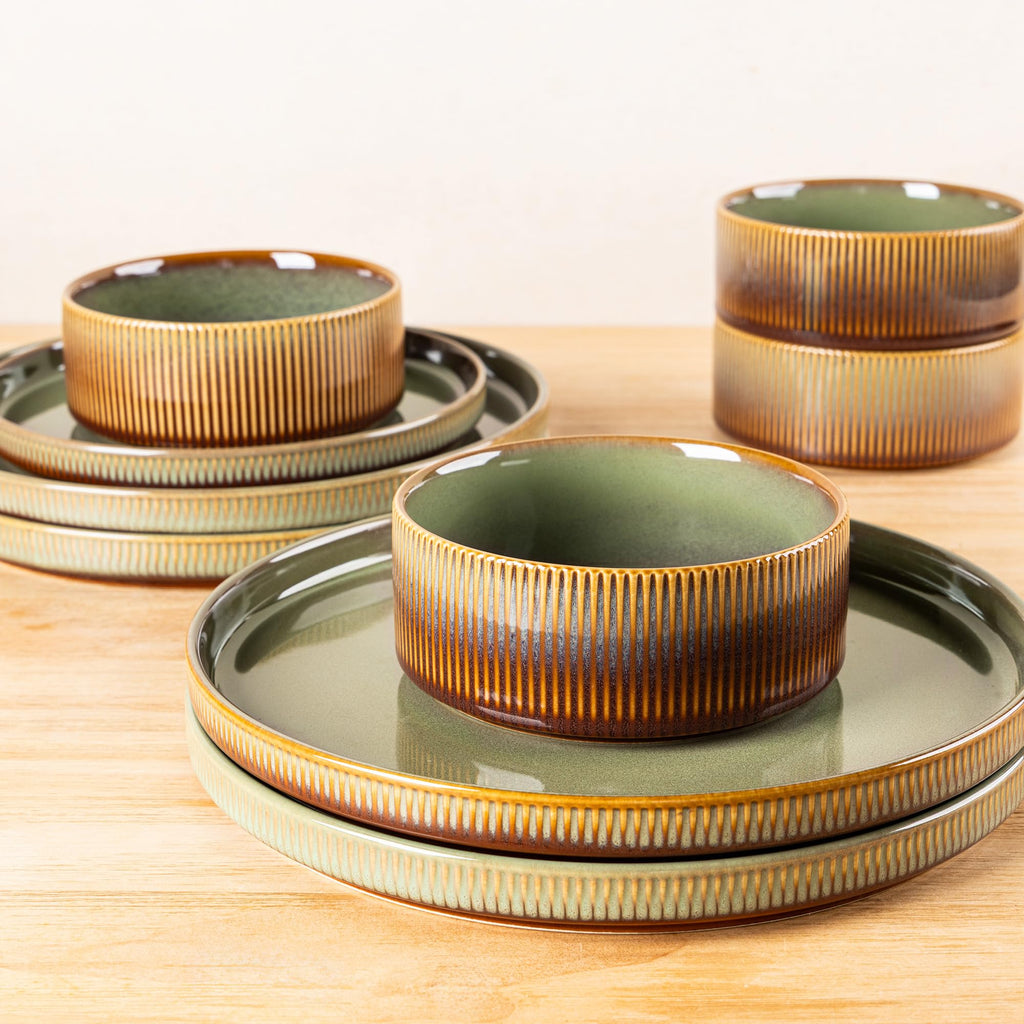TheTerra Ceramic Dinnerware Sets for 4, 12 Pieces Porcelain Lightweight Speckled Plates and Bowls Sets, Scratch Resistant Dish Set, Oven & Microwave & Dishwasher Safe