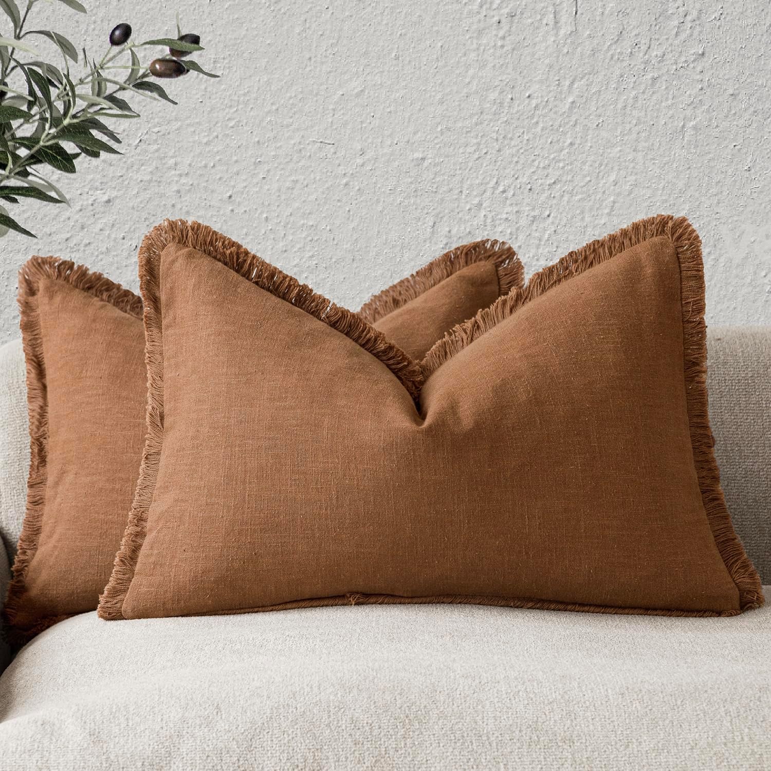 Foindtower Set of 2 Decorative Linen Fringe Throw Pillow Covers Cozy Boho Farmhouse Cushion Cover with Tassels Soft Accent Pillowcase for Couch Sofa Bed Living Room Home Decor,18×18 Inch,Navy Blue