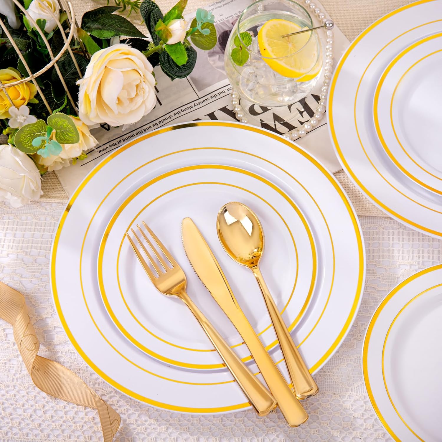 DaYammi 100 Guests Gold Plastic Dinnerware Sets, Includes: 100 Gold Rim Dinner Plates, 100 Salad Plates, 100 Gold Plastic Silverware Set, Perfect for Wedding