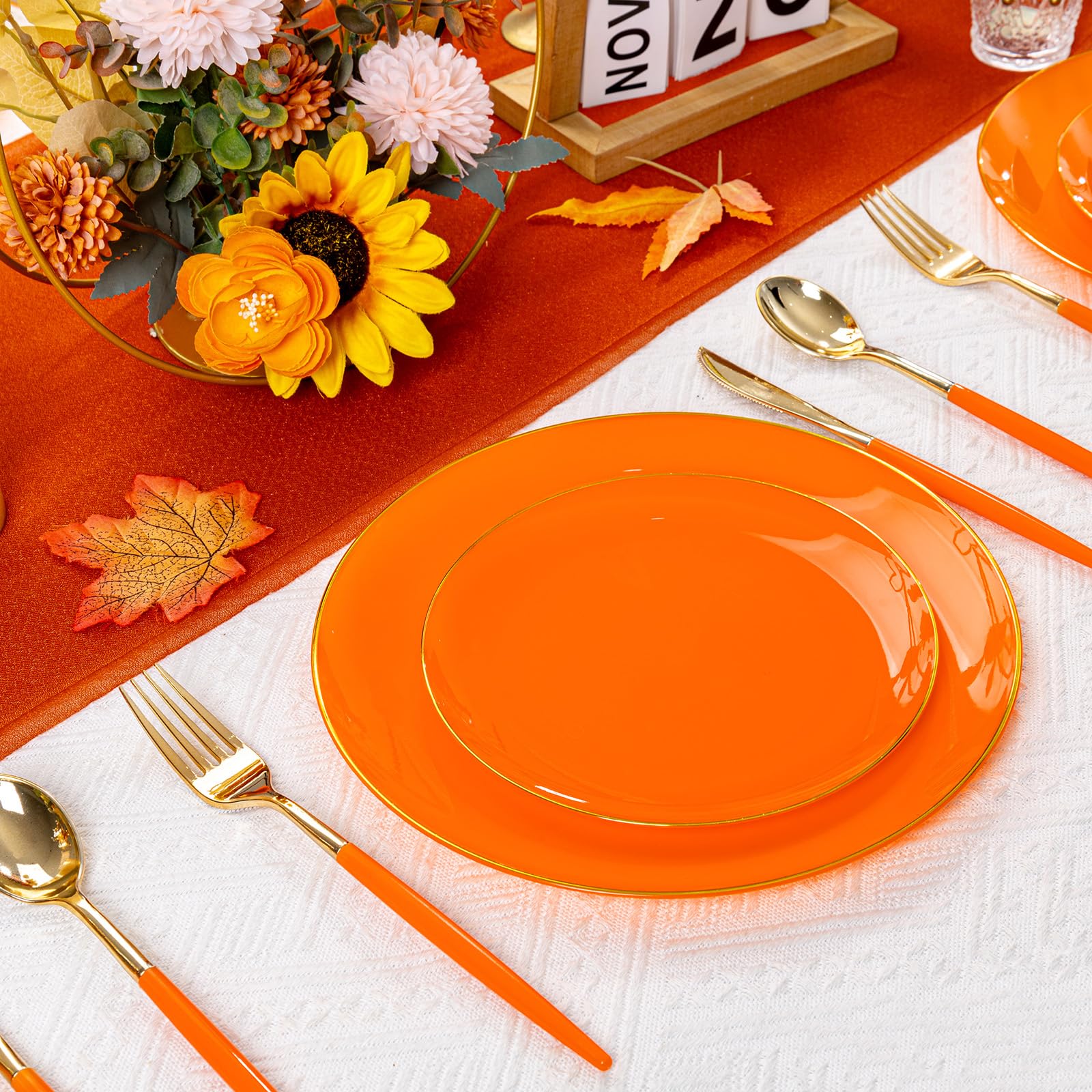DaYammi 150Pcs Gold Plastic Plates with Disposable Silverware,White Gold Disposable Dinnerware Set - 30 Dinner Plate,30 Dessert Plate,90 Gold Cutlery with White Handles,Fancy Plates for Party Wedding