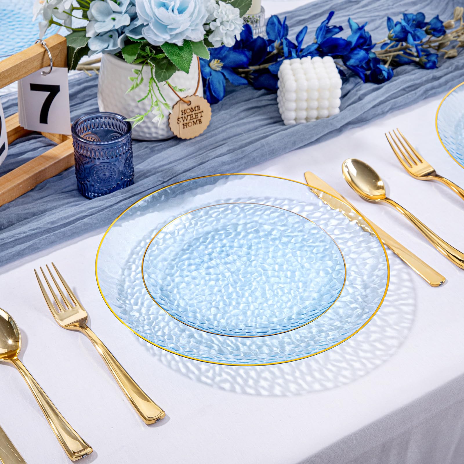 DaYammi 100 Pcs Clear Gold Plastic Plates, Hammered Party Plate, Fancy Plastic Plates Disposable Clear Disposable Dessert Platos, 7 Inch Heavy duty Plastic Dessert Platos for Party & Wedding