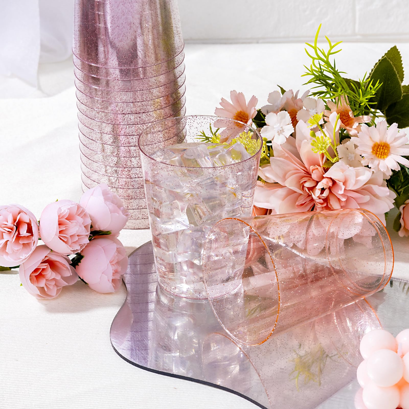 DaYammi 200 Pack Gold Plastic Cups 10 Oz Clear Cup Gold Rimmed Disposable Wine Glasses Fancy Disposable Party Cups Tumblers Drinking Cup Plastic Cocktail Glasses gold disposable cups for Party Wedding