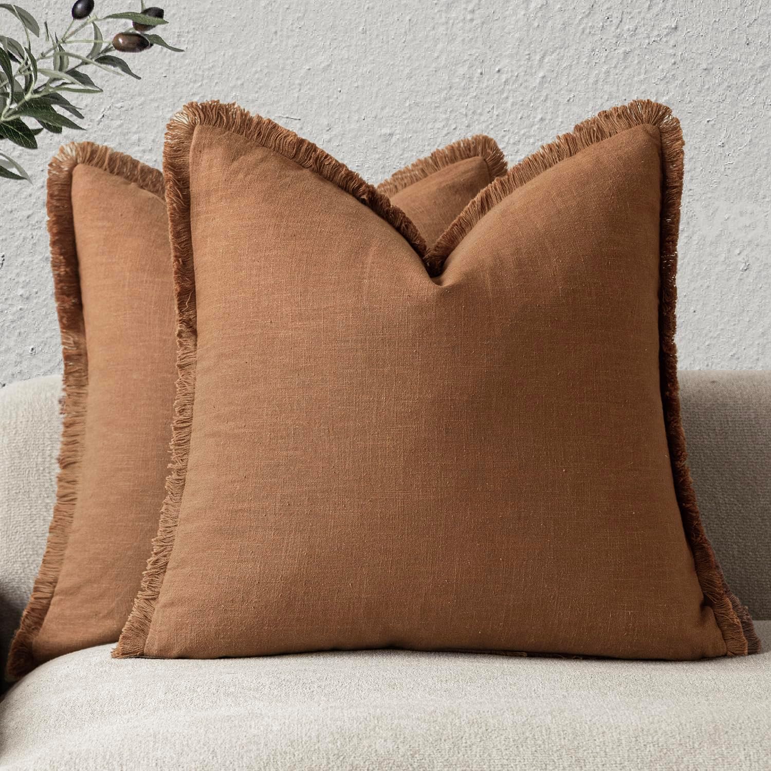 Foindtower Set of 2 Decorative Linen Fringe Throw Pillow Covers Cozy Boho Farmhouse Cushion Cover with Tassels Soft Accent Pillowcase for Couch Sofa Bed Living Room Home Decor,18×18 Inch,Navy Blue