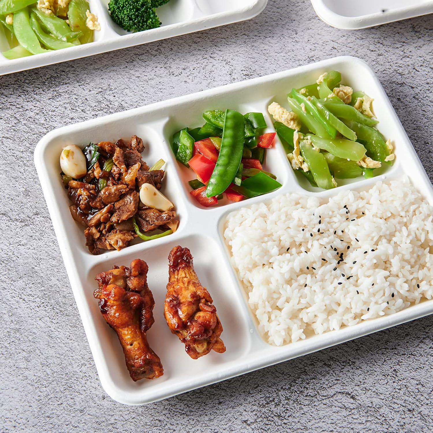 Vplus 500 Pack 5 Compartment Plates and 500 Pack 10 Inch 3 Compartment Plates