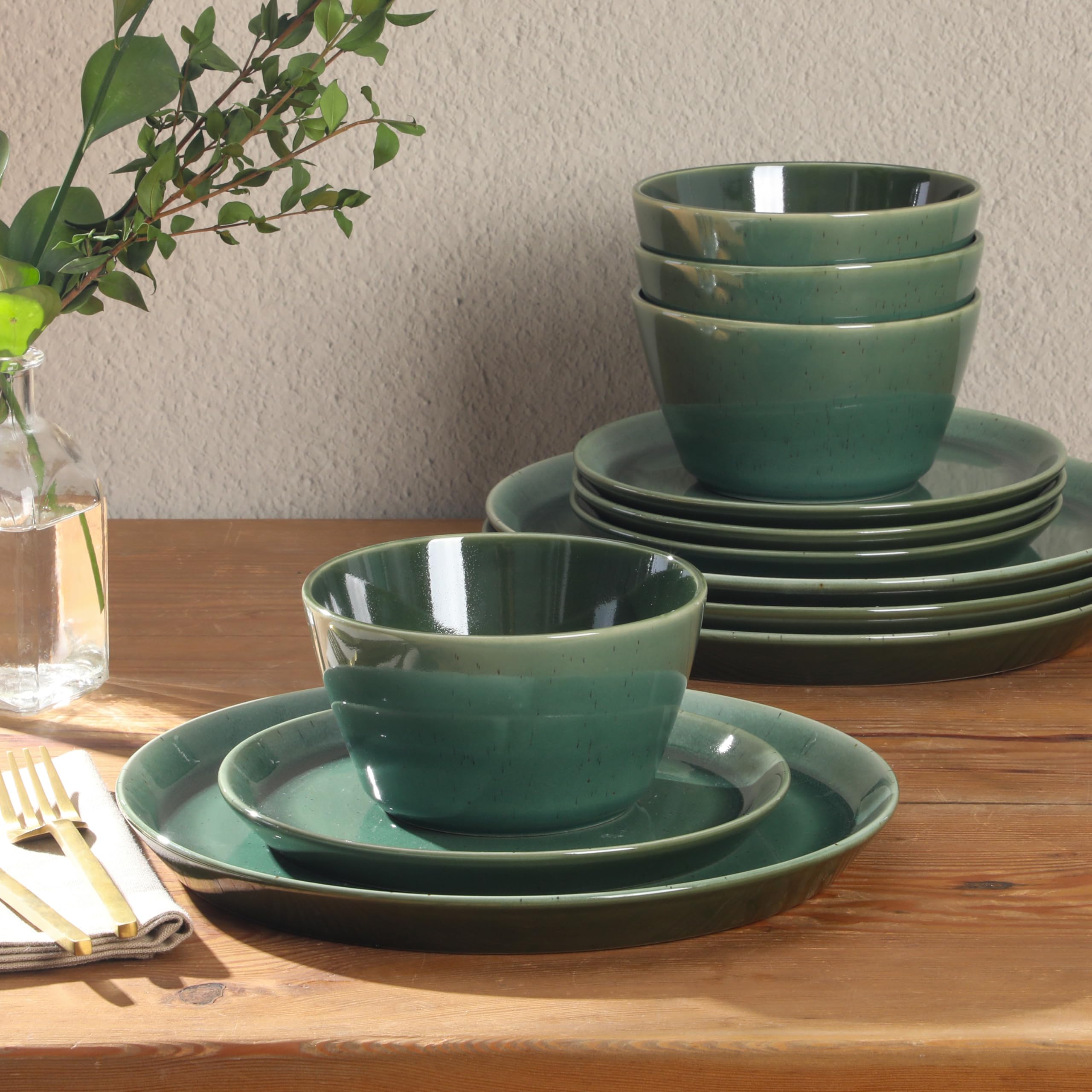 Gibson Elite Soho Lounge Round Reactive Glaze Stoneware Dinnerware Set, Service for 4 (16pc), Blue, Soho Round.