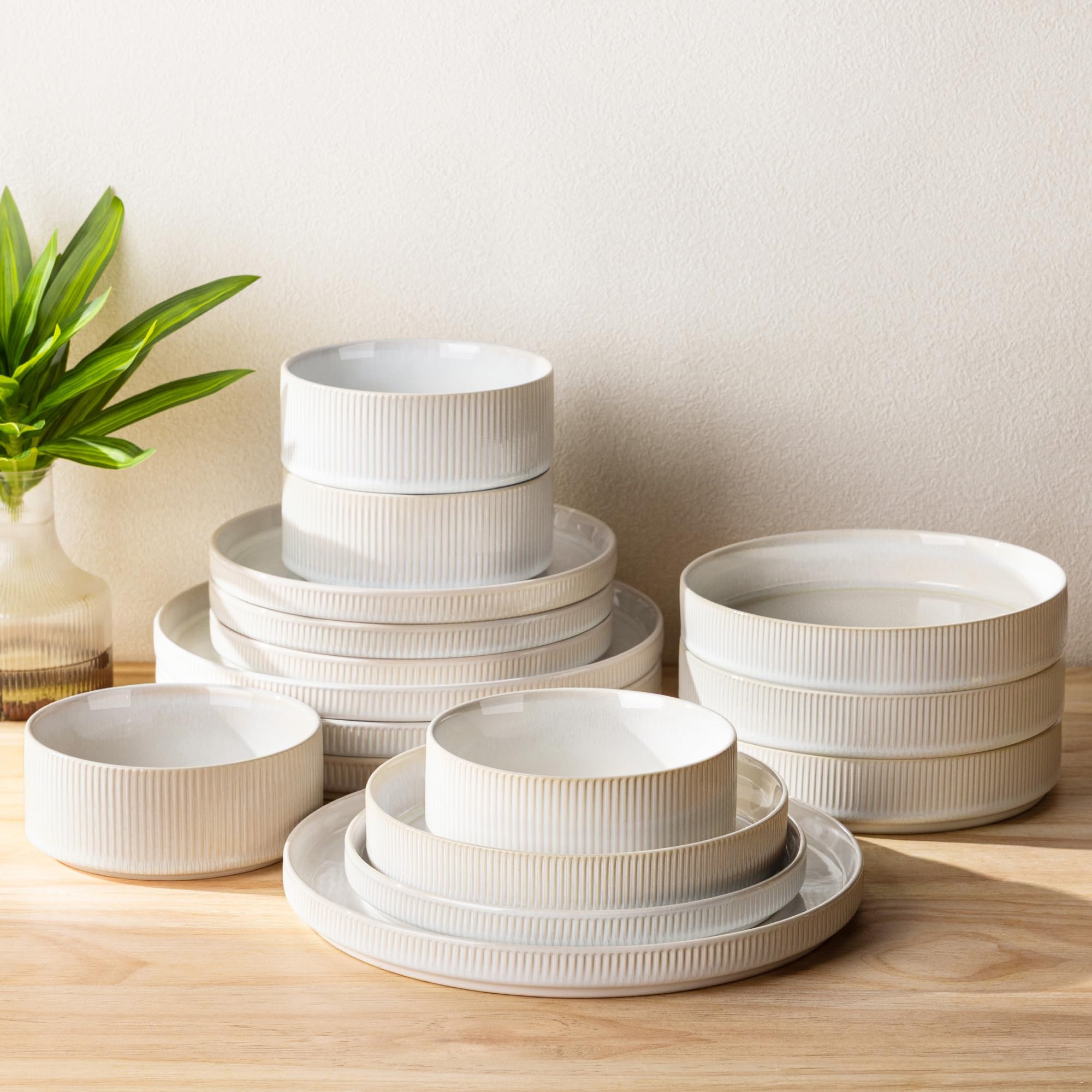 TheTerra Ceramic Dinnerware Sets for 4, 12 Pieces Porcelain Lightweight Speckled Plates and Bowls Sets, Scratch Resistant Dish Set, Oven & Microwave & Dishwasher Safe