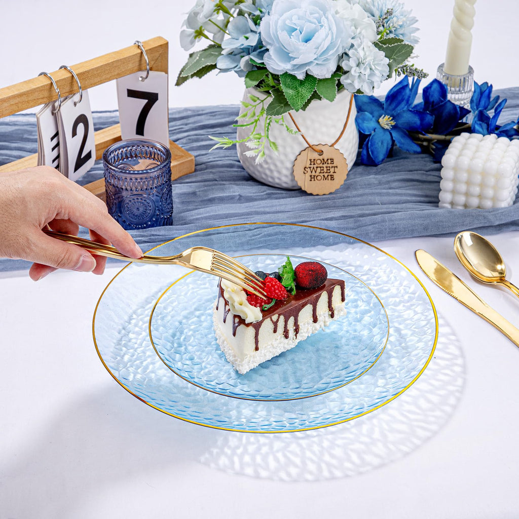DaYammi 100 Pcs Clear Gold Plastic Plates, Hammered Party Plate, Fancy Plastic Plates Disposable Clear Disposable Dessert Platos, 7 Inch Heavy duty Plastic Dessert Platos for Party & Wedding