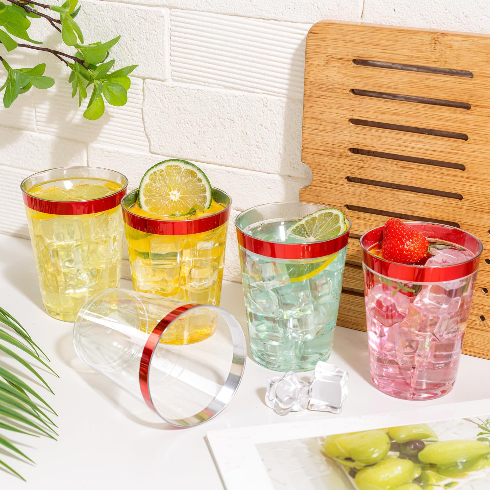 DaYammi 200 Pack Gold Plastic Cups 10 Oz Clear Cup Gold Rimmed Disposable Wine Glasses Fancy Disposable Party Cups Tumblers Drinking Cup Plastic Cocktail Glasses gold disposable cups for Party Wedding
