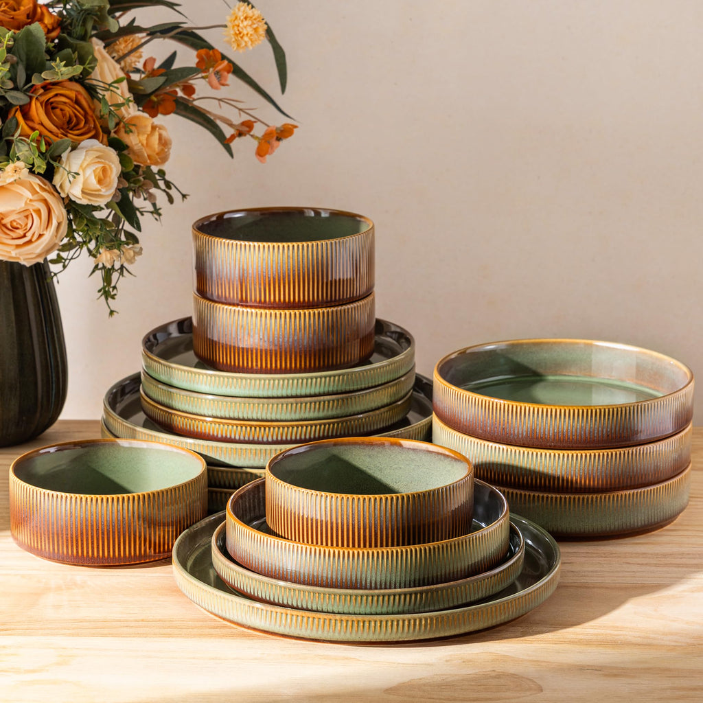 TheTerra Ceramic Dinnerware Sets for 4, 12 Pieces Porcelain Lightweight Speckled Plates and Bowls Sets, Scratch Resistant Dish Set, Oven & Microwave & Dishwasher Safe