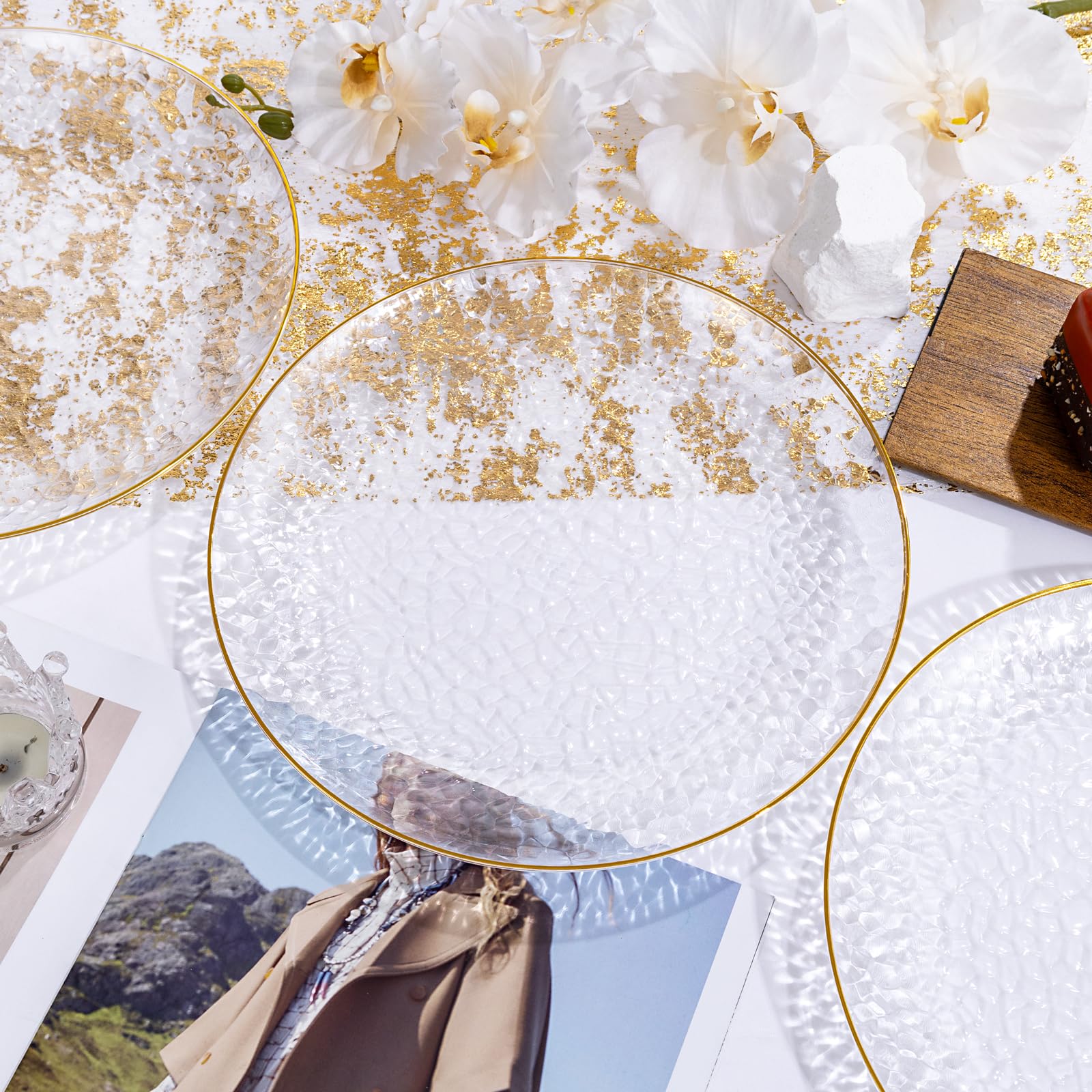 DaYammi 100 Pcs Clear Gold Plastic Plates, Hammered Party Plate, Fancy Plastic Plates Disposable Clear Disposable Dessert Platos, 7 Inch Heavy duty Plastic Dessert Platos for Party & Wedding