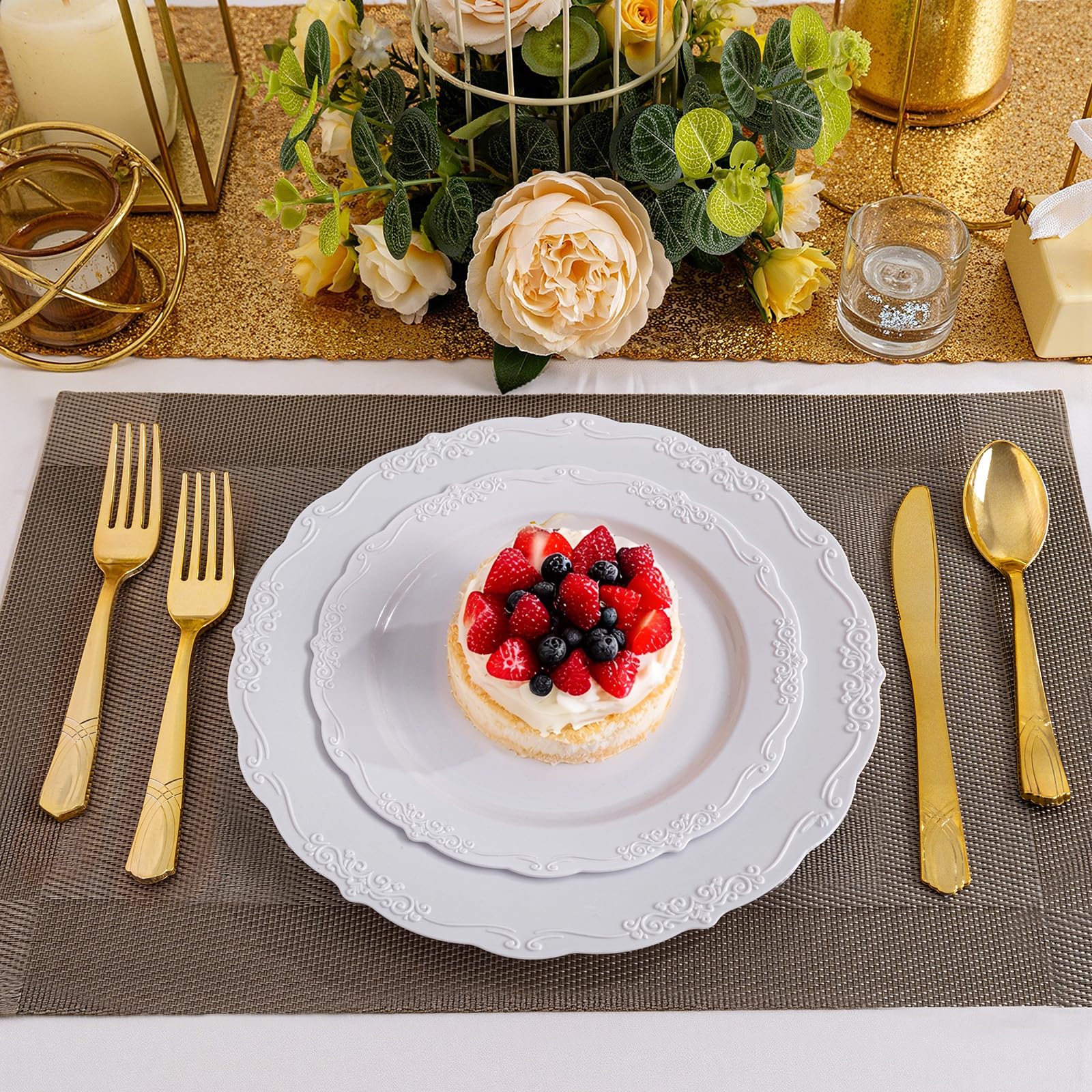 DaYammi 100Pcs Gold Plastic Spoons, Disposable Silverware, plastic Cutlery Heavy Duty Disposable Flatware Dinnerware Perfect for Dinner Parties, Gold disposable Spoons for Party Wedding Dinner