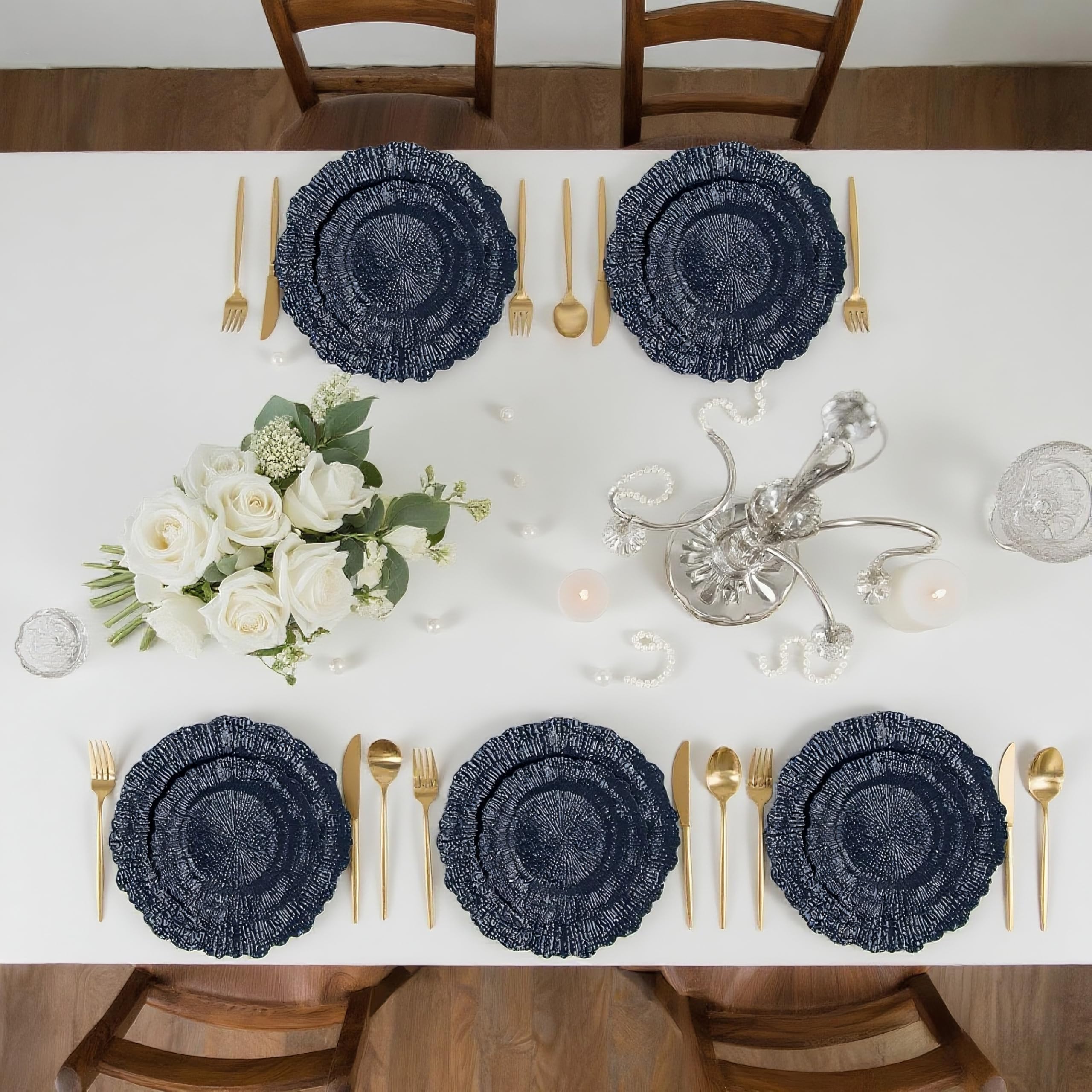 DaYammi 60Pcs Gold Plastic Plates-Elegant Gold Plates Disposable & Reusable-Heavy Duty Plastic Plates for Party Including 30 Dinner Plate, 30 Dessert Plate for Weddings,Dinner Parties
