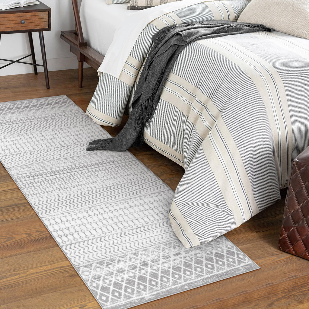 Moroccan Washable Rugs, 2x3 Light Grey Rug Non-Slip Small Distressed Entryway Rugs, Soft Low-Pile Bedroom Rug Indoor Doormat Carpet for Entryway Kitchen Bathroom