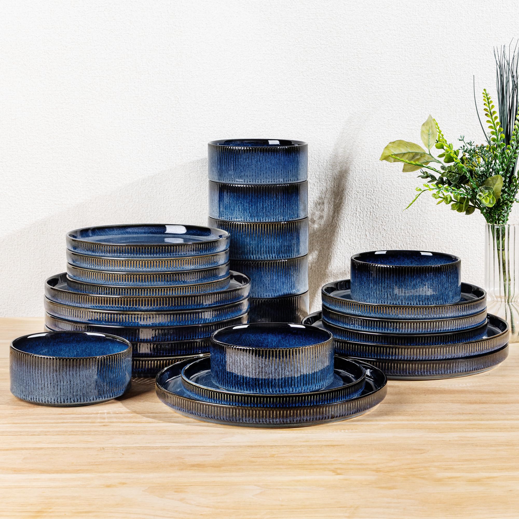 TheTerra Ceramic Dinnerware Sets for 4, 12 Pieces Porcelain Lightweight Speckled Plates and Bowls Sets, Scratch Resistant Dish Set, Oven & Microwave & Dishwasher Safe