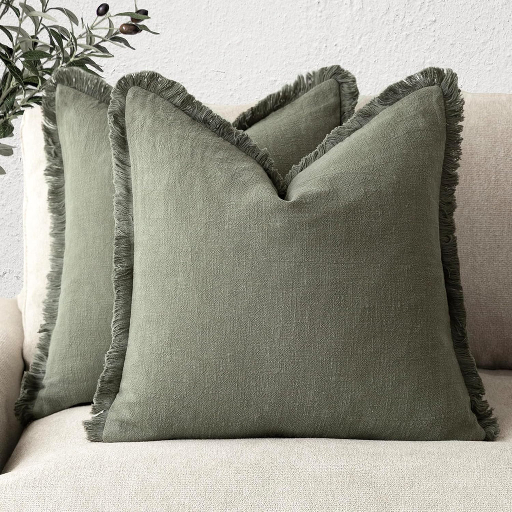 Foindtower Set of 2 Decorative Linen Fringe Throw Pillow Covers Cozy Boho Farmhouse Cushion Cover with Tassels Soft Accent Pillowcase for Couch Sofa Bed Living Room Home Decor,18×18 Inch,Navy Blue