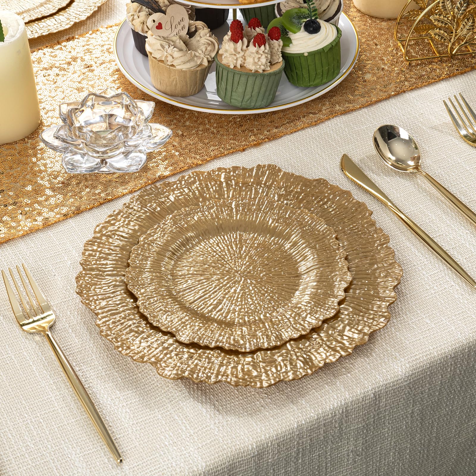 DaYammi 60Pcs Gold Plastic Plates-Elegant Gold Plates Disposable & Reusable-Heavy Duty Plastic Plates for Party Including 30 Dinner Plate, 30 Dessert Plate for Weddings,Dinner Parties