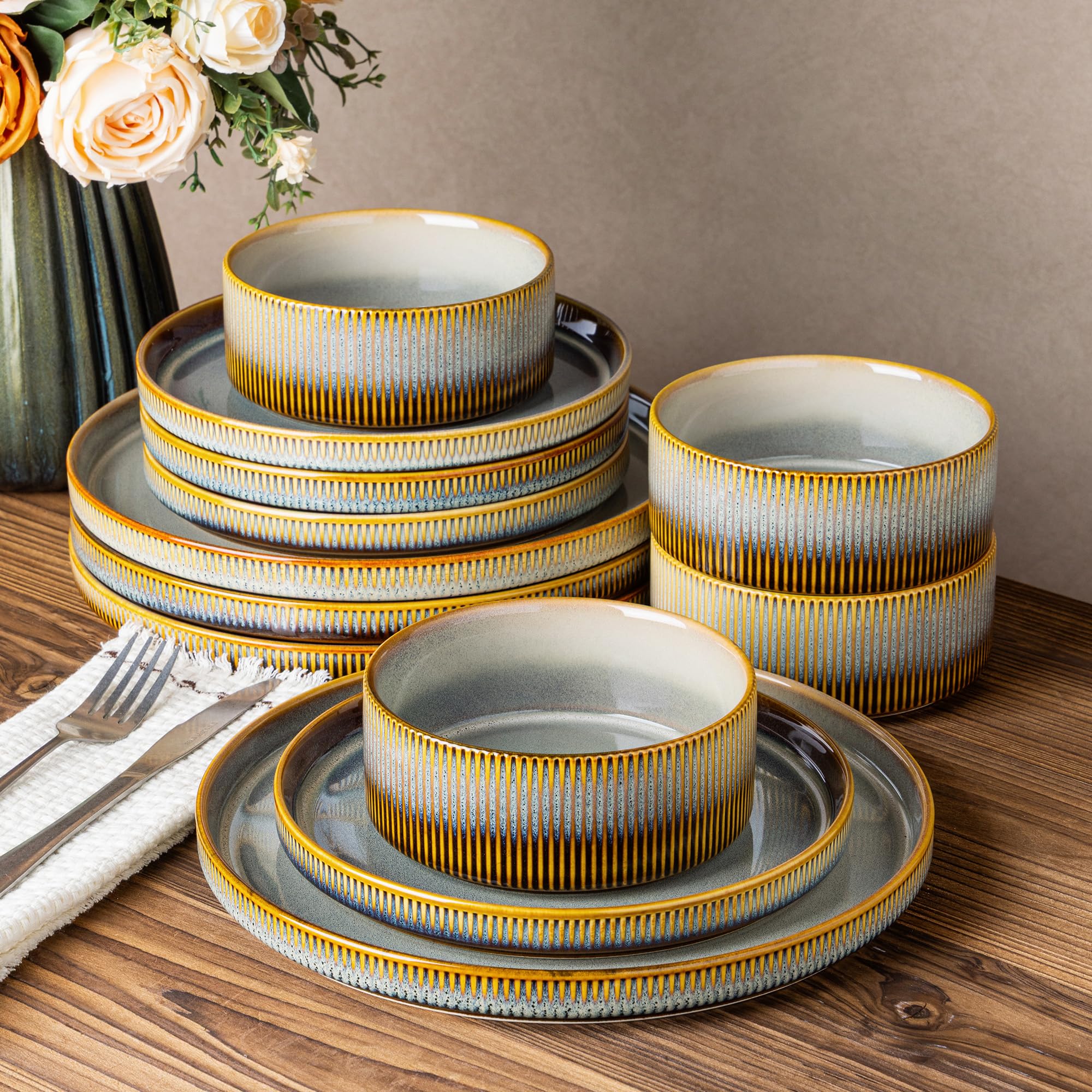 TheTerra Ceramic Dinnerware Sets for 4, 12 Pieces Porcelain Lightweight Speckled Plates and Bowls Sets, Scratch Resistant Dish Set, Oven & Microwave & Dishwasher Safe