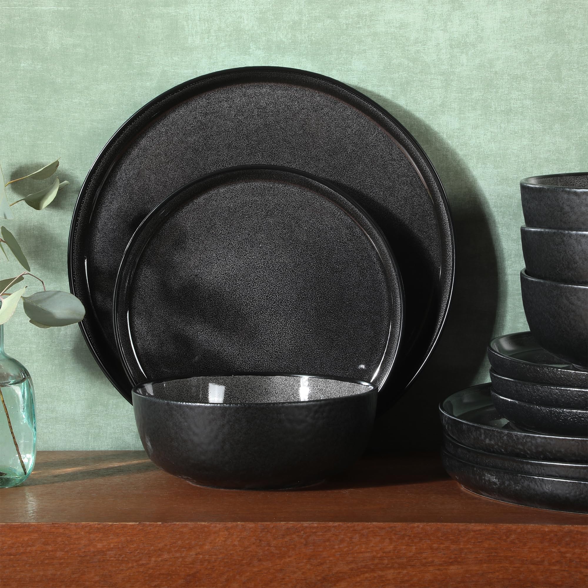 Gibson Elite Soho Lounge Square 16-Piece Dinnerware Set, Service for 4, Reactive Glaze Stoneware Plates and Bowls, Modern Dishes, Microwave & Dishwasher Safe – Red and Black