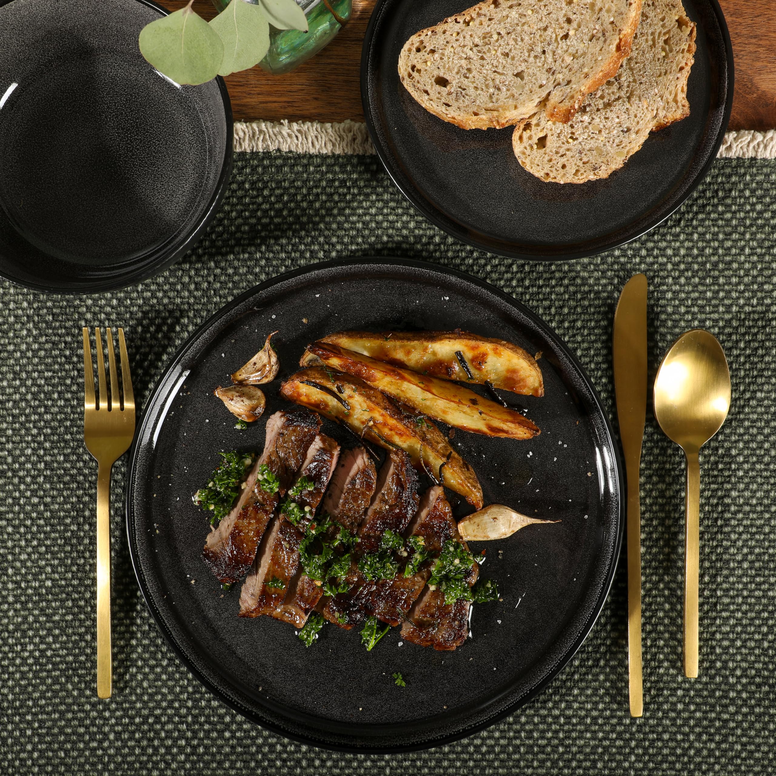 Gibson Elite Soho Lounge Square 16-Piece Dinnerware Set, Service for 4, Reactive Glaze Stoneware Plates and Bowls, Modern Dishes, Microwave & Dishwasher Safe – Red and Black